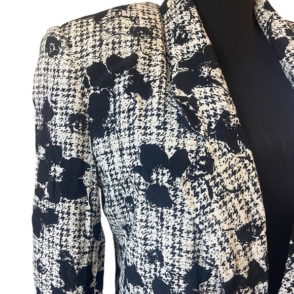 Vintage Designer Oleg Cassini Black & White 80’s Print Blazer - Picture 5 of 15